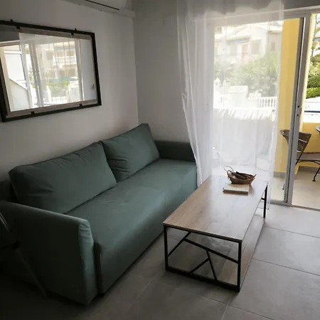 Eneas12 Apartment